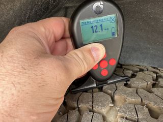 Τετράδα+1 BFGoodrich All Terrain 245/70R16 Πωλούνται 2 ουσιαστικά καινούρια και 2 σχεδόν καινούρια ελαστικά. Μαζί και επιπλέον  ελαστικό για ρεζέρβα