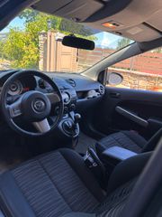 Mazda 2 2009-thumb-10