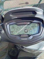 Piaggio Beverly 300i 2022