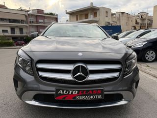 Mercedes-Benz GLA 180 2017-thumb-4