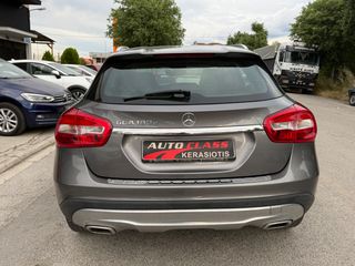 Mercedes-Benz GLA 180 2017-thumb-12
