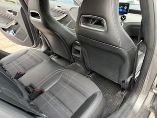 Mercedes-Benz GLA 180 2017-thumb-23