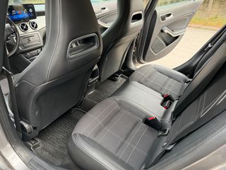 Mercedes-Benz GLA 180 2017-thumb-25