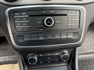 Mercedes-Benz GLA 180 2017-thumb-32