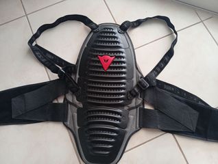 ΠΡΟΣΤΑΣΙΑ ΠΛΑΤΗΣ WAVE 1S D1 AIR BLACK 1876099| DAINESE