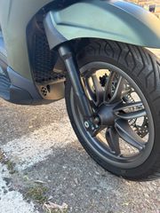 Piaggio Beverly 400 2024 HPE S-thumb-17