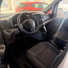 Nissan NV 200 2017-thumb-3