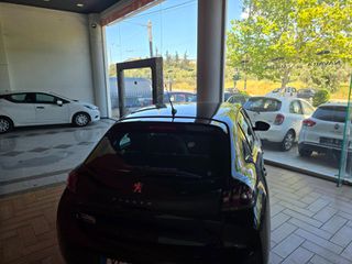 Peugeot 208 2020-thumb-3