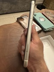 IPhone 11.  128GB-thumb-3