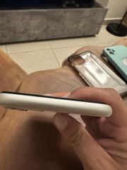IPhone 11.  128GB-thumb-6