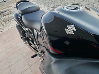 Suzuki GSXR 1300 Hayabusa 2016 Gen 2-thumb-24