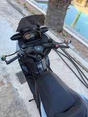 Yamaha XMAX 300 Tech Max 2025 ΜΕ ΑΝΑΛΥΣΗ ΦΠΑ New Nardo Grey /Ηλεκτρικο ανεμοθωρακα-thumb-5