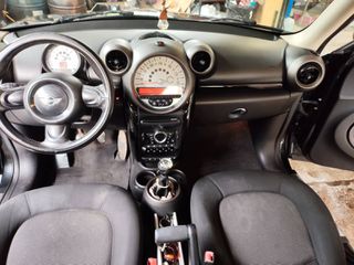 Mini Countryman 2010-thumb-20