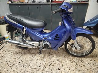 Modenas Kriss 2000