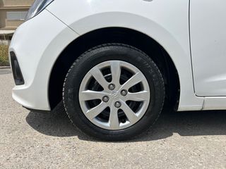 Hyundai i 10 2015 1.0 Classic 70Hp Euro6-thumb-9