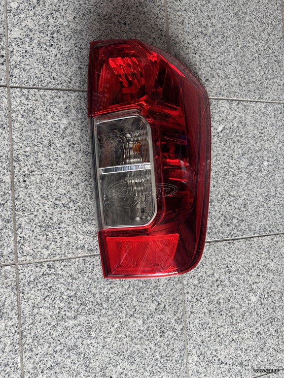 26550 4KJ0A Δεξί Φανάρι D23