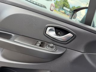 Renault Clio 2016 1,5 DIESEL KLIMA NAVI-thumb-21