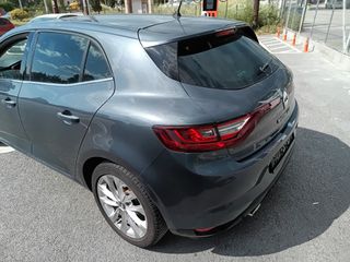 Renault Megane 2017-thumb-5