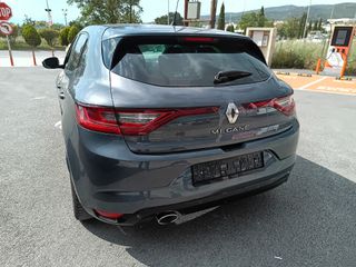 Renault Megane 2017-thumb-6