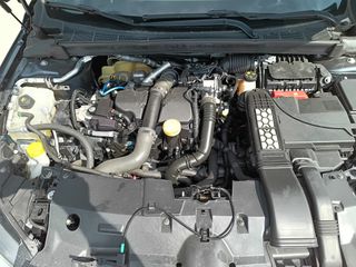 Renault Megane 2017-thumb-36