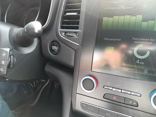 Renault Megane 2017-thumb-37