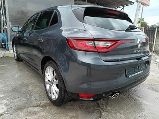 Renault Megane 2017-thumb-45