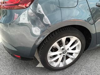 Renault Megane 2017-thumb-10