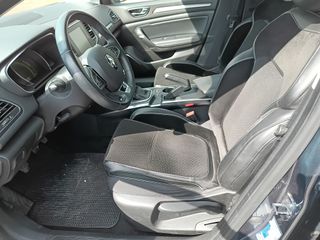 Renault Megane 2017-thumb-19