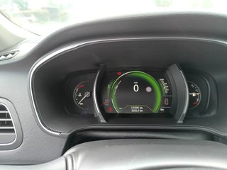 Renault Megane 2017-thumb-32
