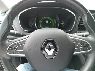 Renault Megane 2017-thumb-33