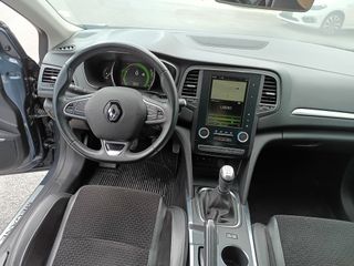 Renault Megane 2017-thumb-34