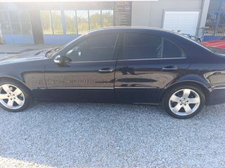 Mercedes-Benz E 200 2003 AVANTGARDE KOMPRESSOR-thumb-33