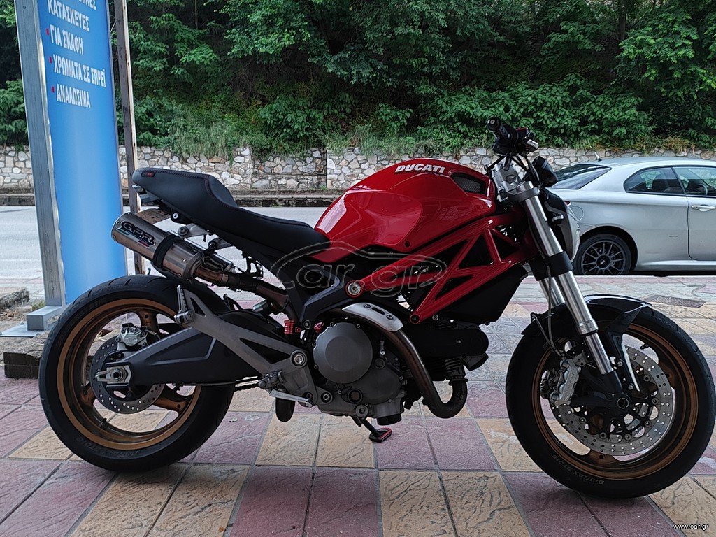 Ducati Monster 696 2008
