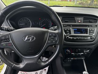 Hyundai i 20 2017-thumb-12