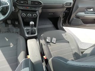 Dacia Jogger 2022 TCe EXTREME 110HP-thumb-31