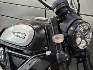 Ducati Scrambler 2020 ICON DARK-thumb-25