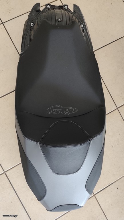 Σελα Honda adv 350