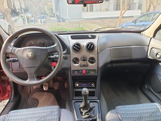 Alfa Romeo Alfa 146 2000-thumb-11