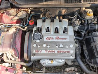 Alfa Romeo Alfa 146 2000-thumb-18