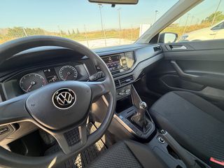 Volkswagen Polo 2021-thumb-38