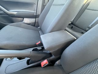 Volkswagen Polo 2021-thumb-40