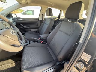 Volkswagen Polo 2021-thumb-41