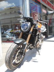 Honda CB 650 2026 R 2025 E-CLUTCH // ΕΤΟΙΜΟΠΑΡΑΔΟΤΟ-thumb-1