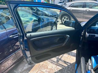 Bmw 318 2002-thumb-13
