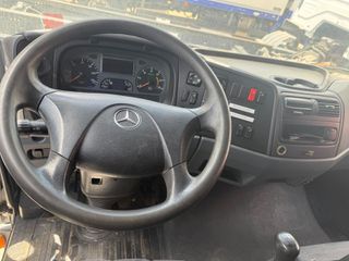 Ανατροπή Mercedes-Benz 2008 816-thumb-4