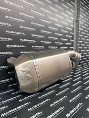 ΚΕΝΤΡΙΚΟ ΚΑΖΑΝΑΚΙ ΕΞΑΤΜΙΣΗΣ AKRAPOVIC EURO 5 YAMAHA MT-09 / TRACER 9 (2021-2026)
