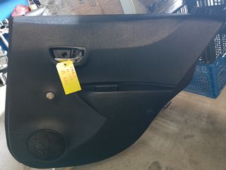 ΤΑΠΕΤΣΑΡΙΑ ΠΟΡΤΑΣ ΠΙΣΩ ΔΕΞΙΑ TOYOTA YARIS  11-17