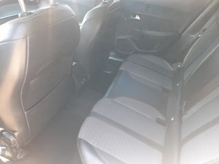 Peugeot 2008 2021 PureTech 130 S&S EAT8 Allure Plu 1.2-thumb-19