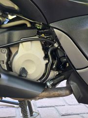 Piaggio Beverly 350 2018-thumb-12