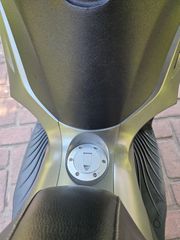 Piaggio Beverly 350 2018-thumb-14